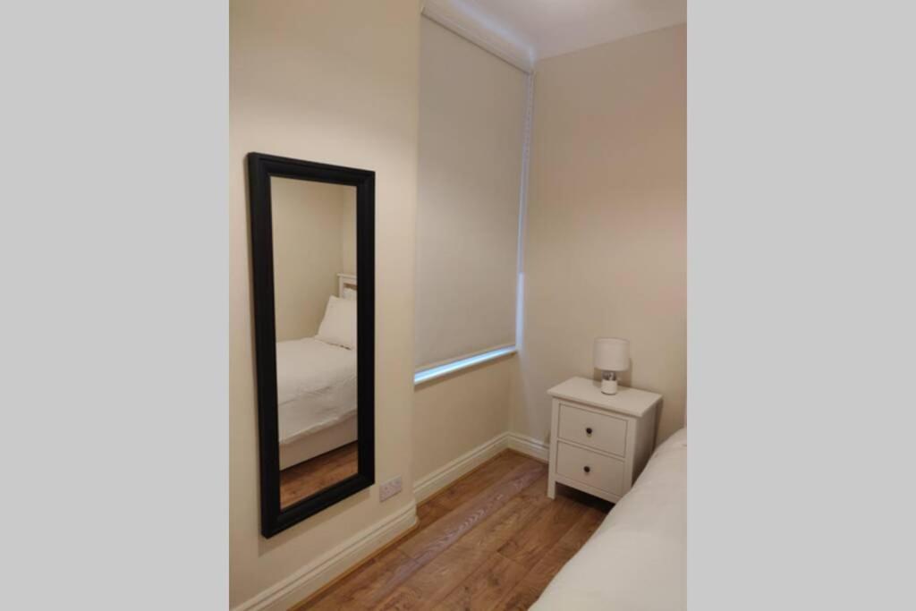 Battersea 3-Bedroom Apartment With Patio Garden London Kültér fotó